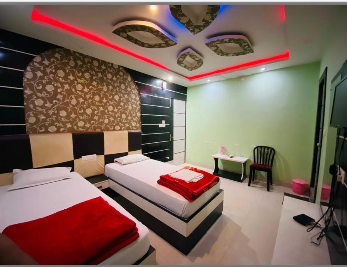 Basant Vihar International Hotel Gaya Bagian luar foto