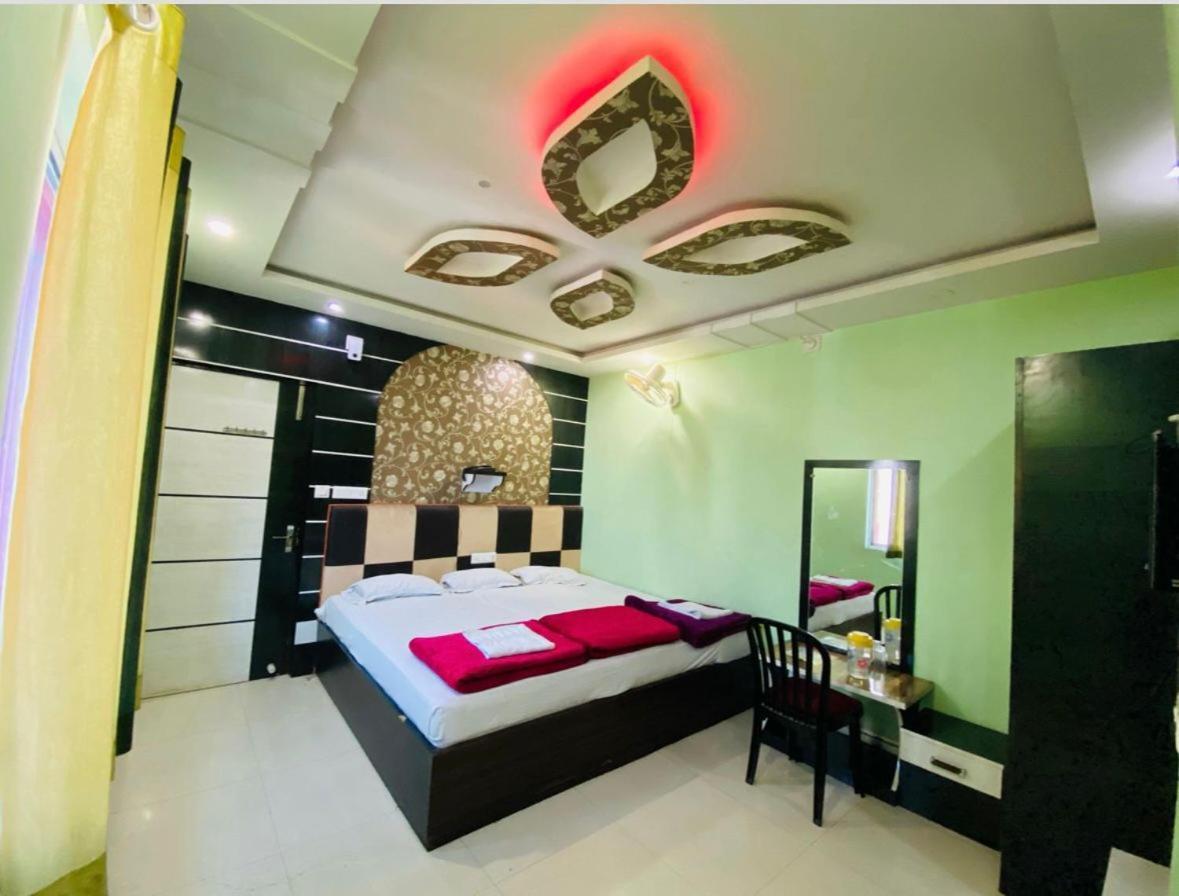 Basant Vihar International Hotel Gaya Bagian luar foto